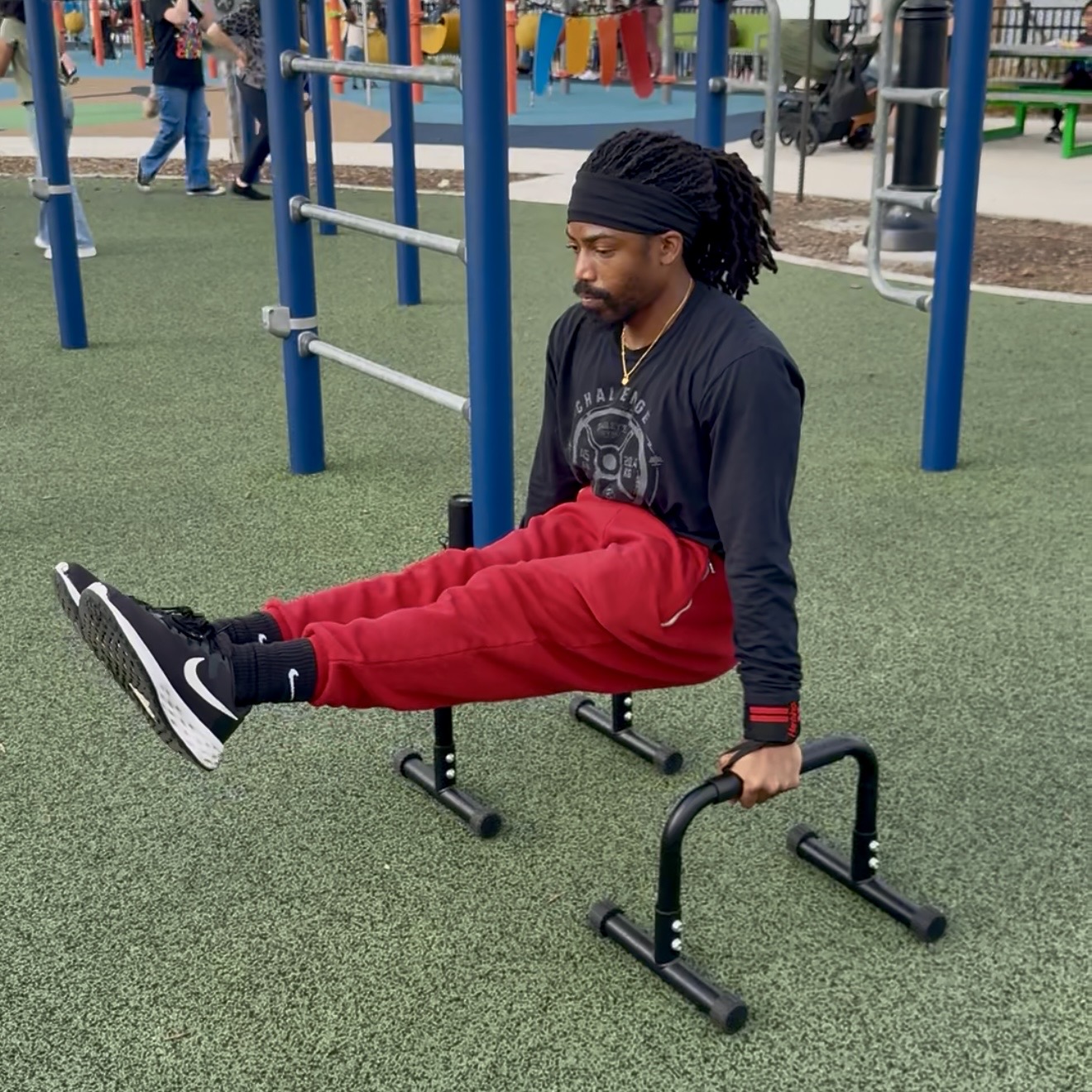 JAXTHENX accessible L-sit skill progression